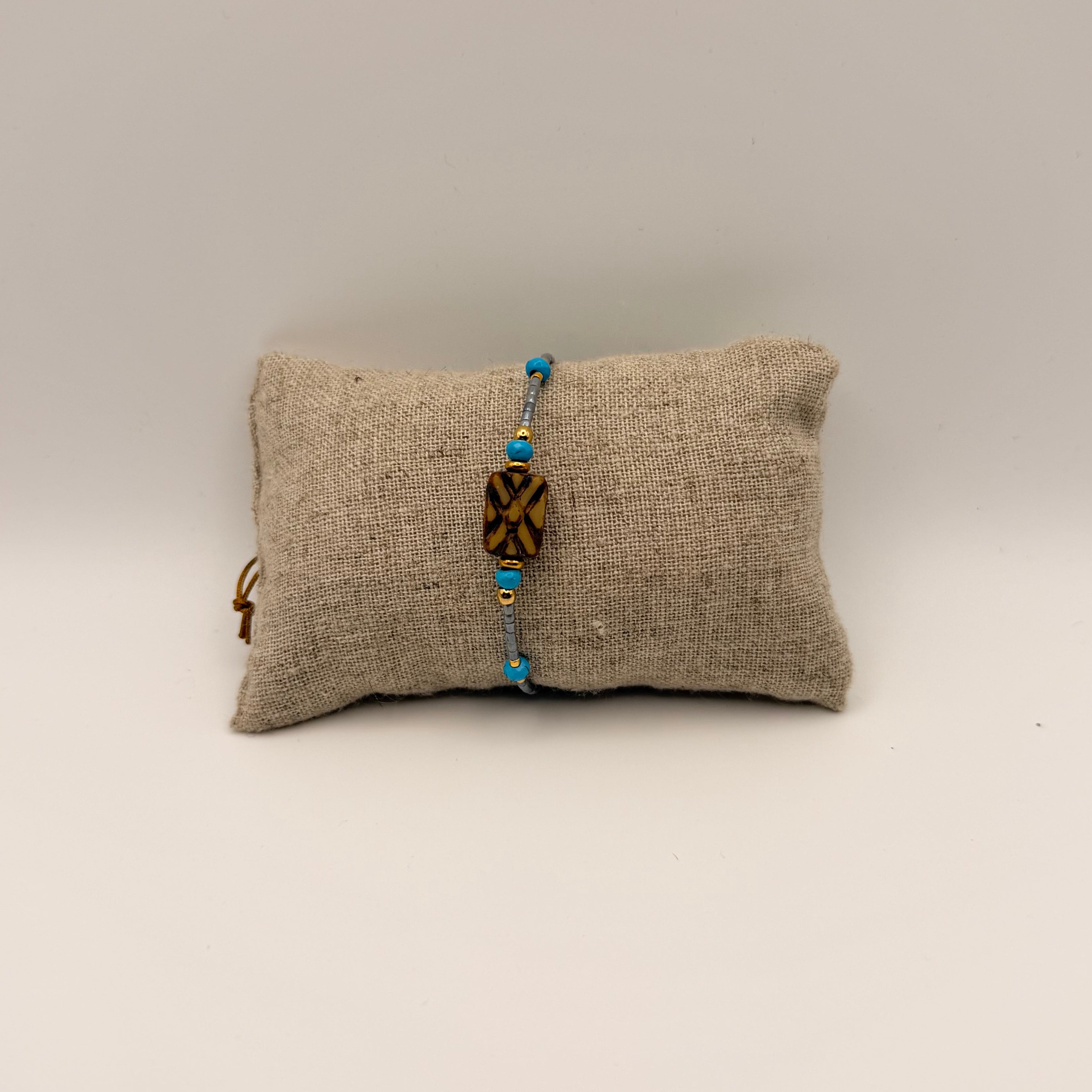 Pulsera Checa Tribal