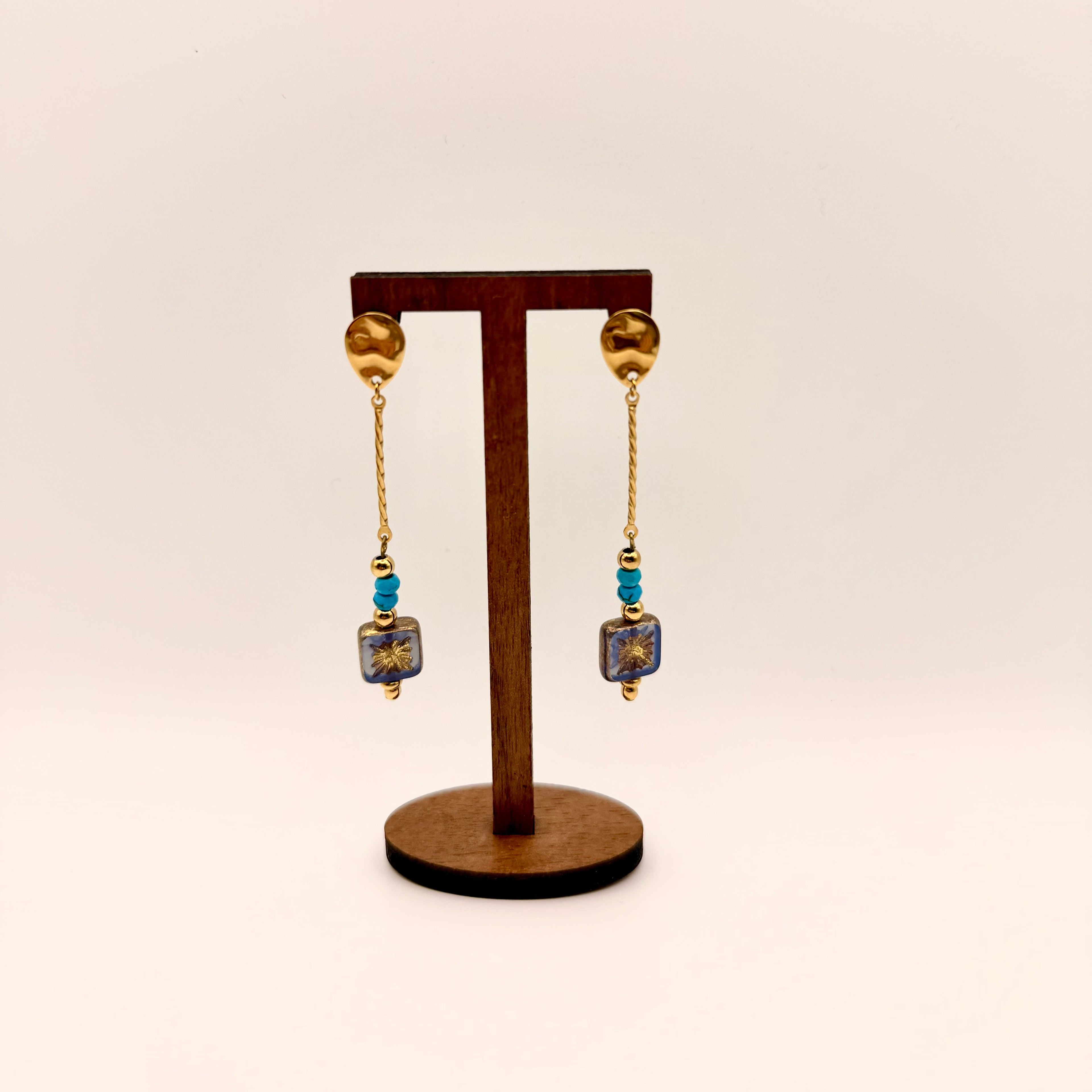 Pendientes Largos Checos